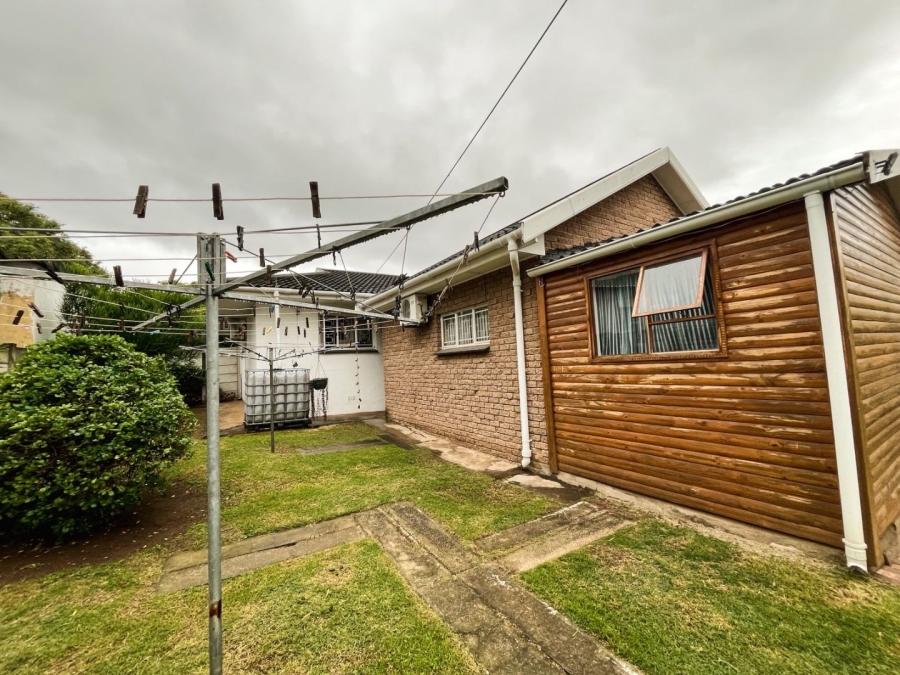 5 Bedroom Property for Sale in Vanes Estate Eastern Cape